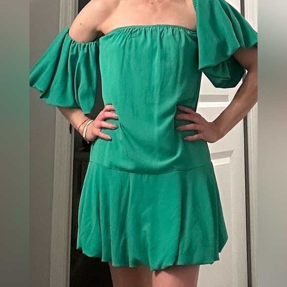 VICI bubble sleeve/hem dress - Picture 7 of 7